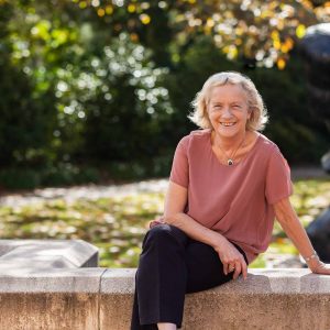 Caroline Saunders 01